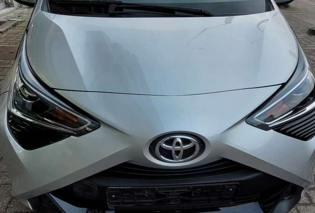 Toyota 1.0i VVT-i x