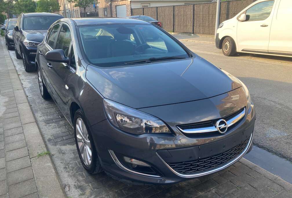 Opel Astra 1.4 Turbo Enjoy