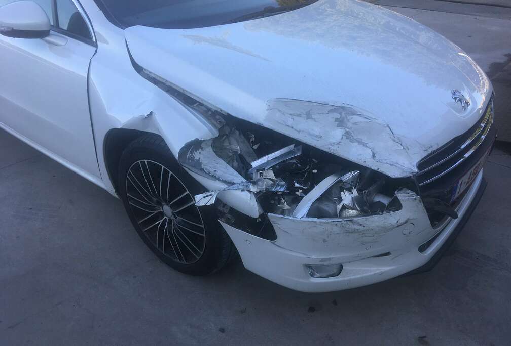 Peugeot 508 155 THP Allure ACCIDENT