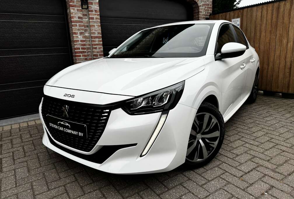 Peugeot  FULL LED  NAVI  CARPLAY  PDC  LANE ASSIST