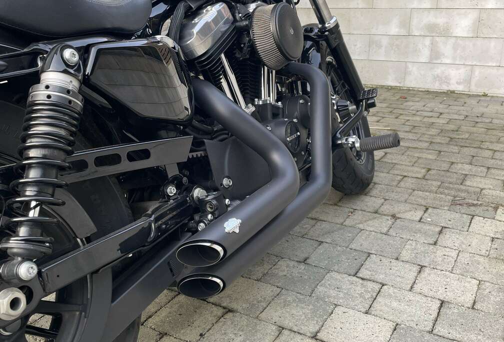 1200