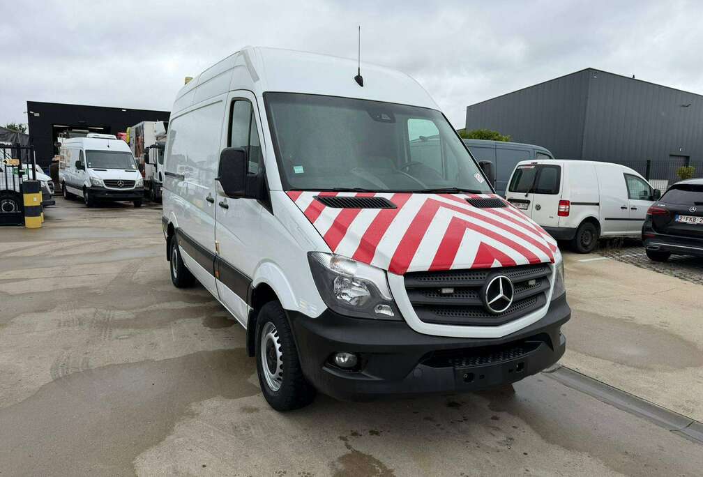 Mercedes-Benz 316 (Stock ID 08319)