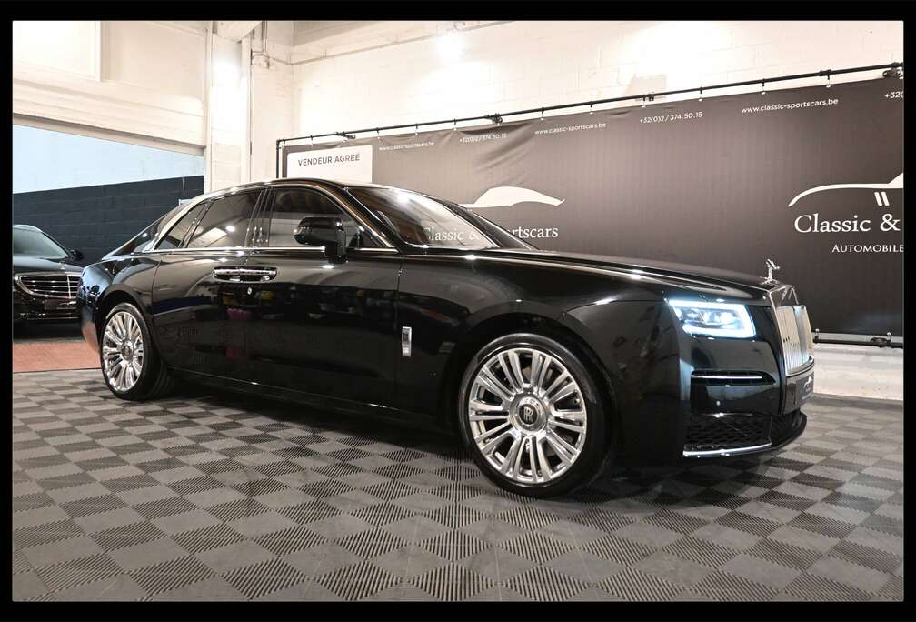 Rolls-Royce Ghost 6.6i V12 Bi-Turbo / STAR LIGHT HEAD /  5 SEATS /  OFFICIAL WARRANTY ROLLS ROYCE !!