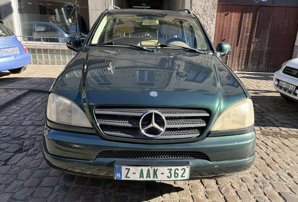Mercedes-Benz ML 320