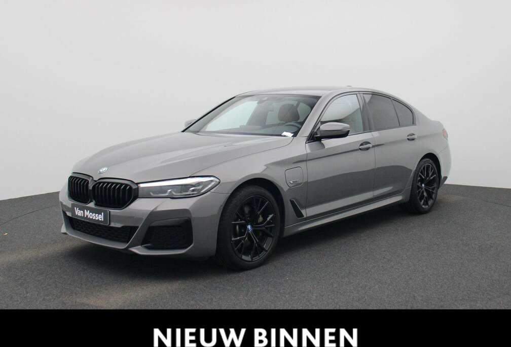 BMW 5 Reeks Berline 530e PHEV  M-Pakket  LED  Zetel