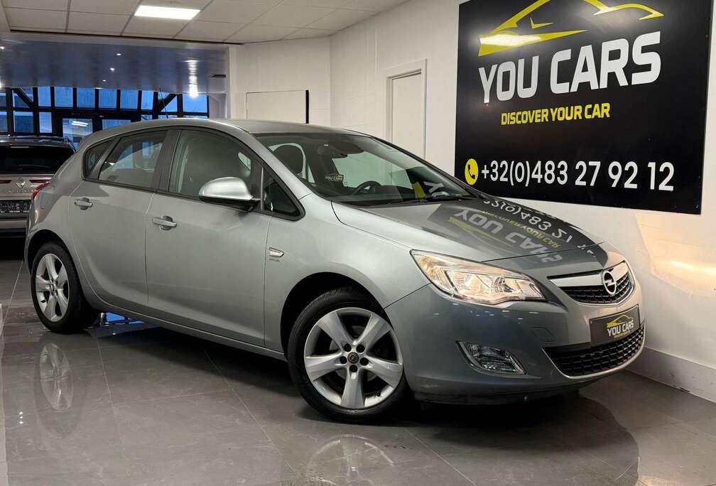 Opel Astra 1.4 ecoFLEX Design Edition
