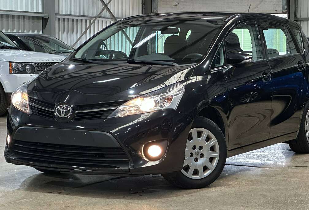 Toyota Verso 1.6i Comfort 5pl.