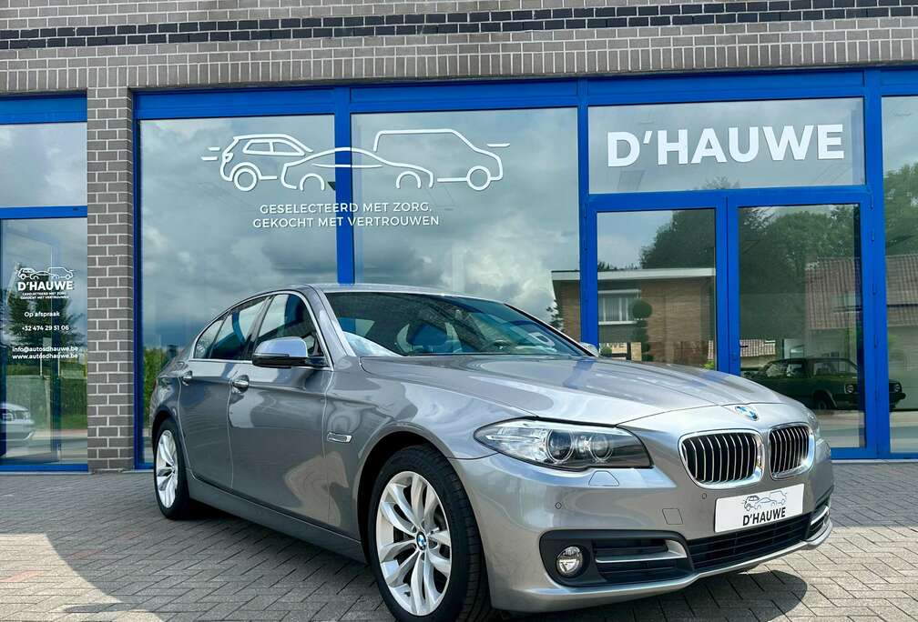 BMW 520d *Navigatie pro*trekhaak*adap. koplampen*cam*