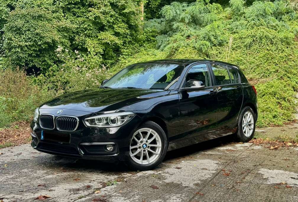 BMW 118I automatique /entretien  / prete a immat