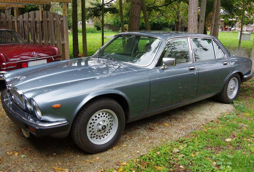 Jaguar 4.2 A