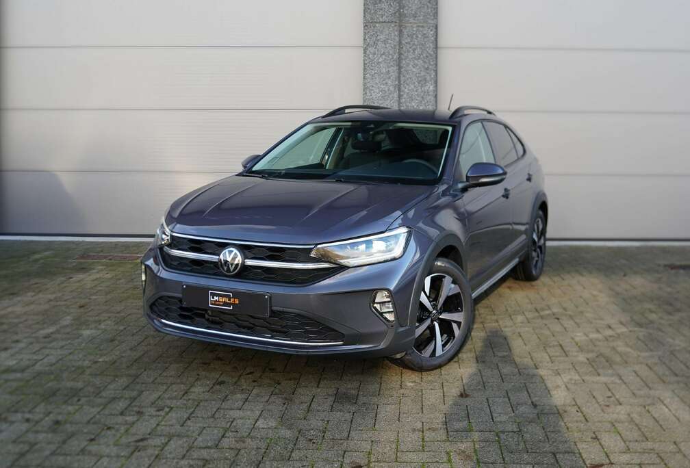 Volkswagen NEW *CAMERA / MATRIX / ZETELVERWARMING / KEYLESS*