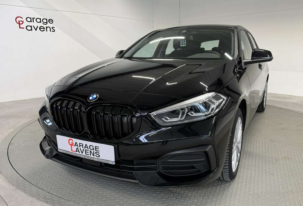 BMW 118iA 24 MAANDEN GARANTIE