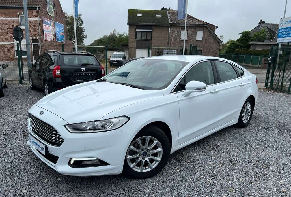 Ford 1.5 benzine ecoboost, Navi, PDC + 1 Jaar Garantie