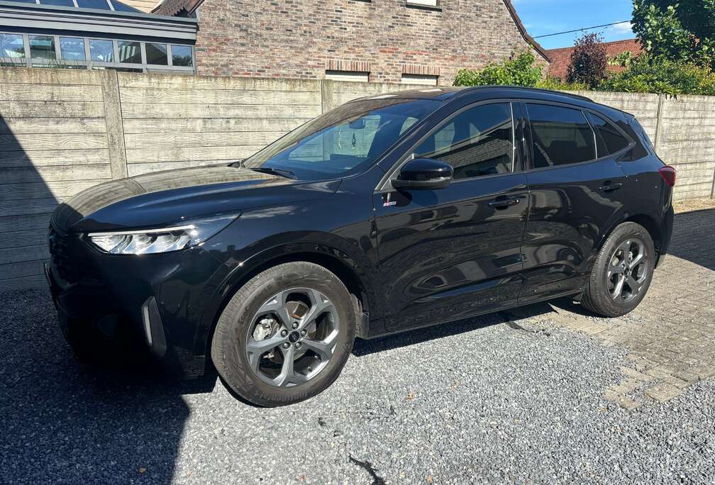 Ford Kuga FHEV 2.5 EcoBoost FWD ST-Line X