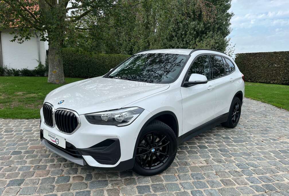 BMW 1.5i sDrive18 OPF/1eignr/Carplay/Leder/Camera/Navi/Cruise/Clima...