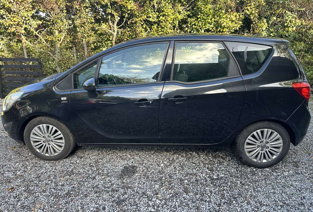 Opel AFFAIRES 1.3 CDTI 95 FAP PACK CLIM