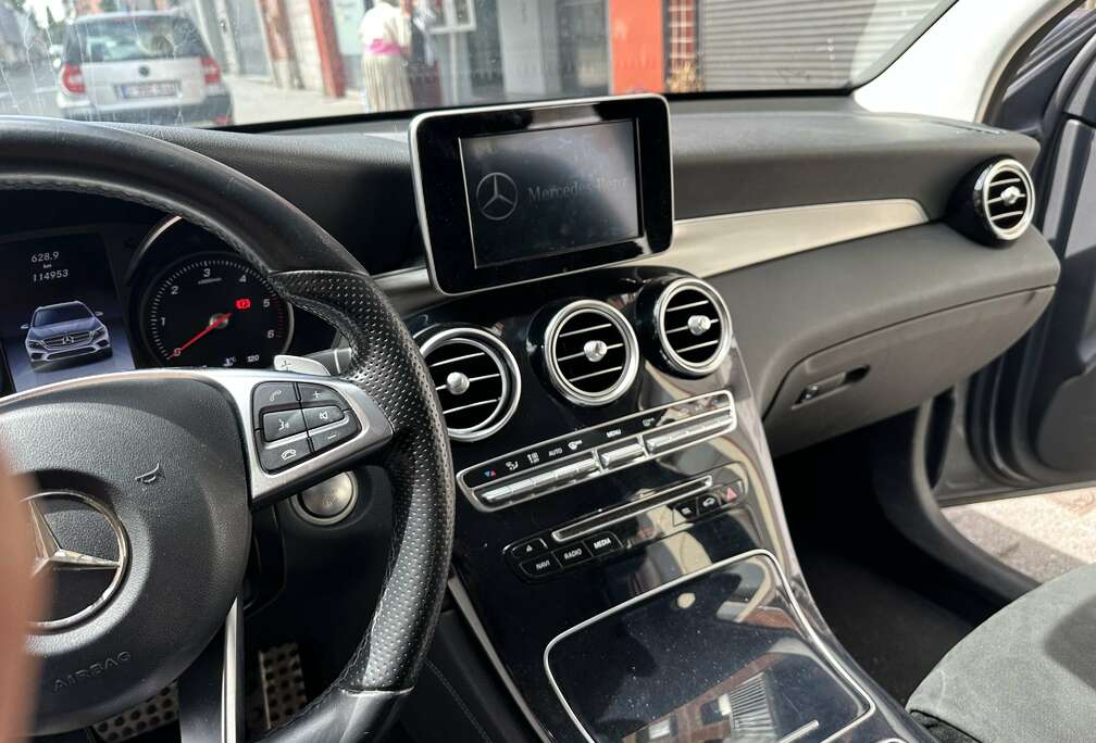 Mercedes-Benz d Coupé 4-Matic