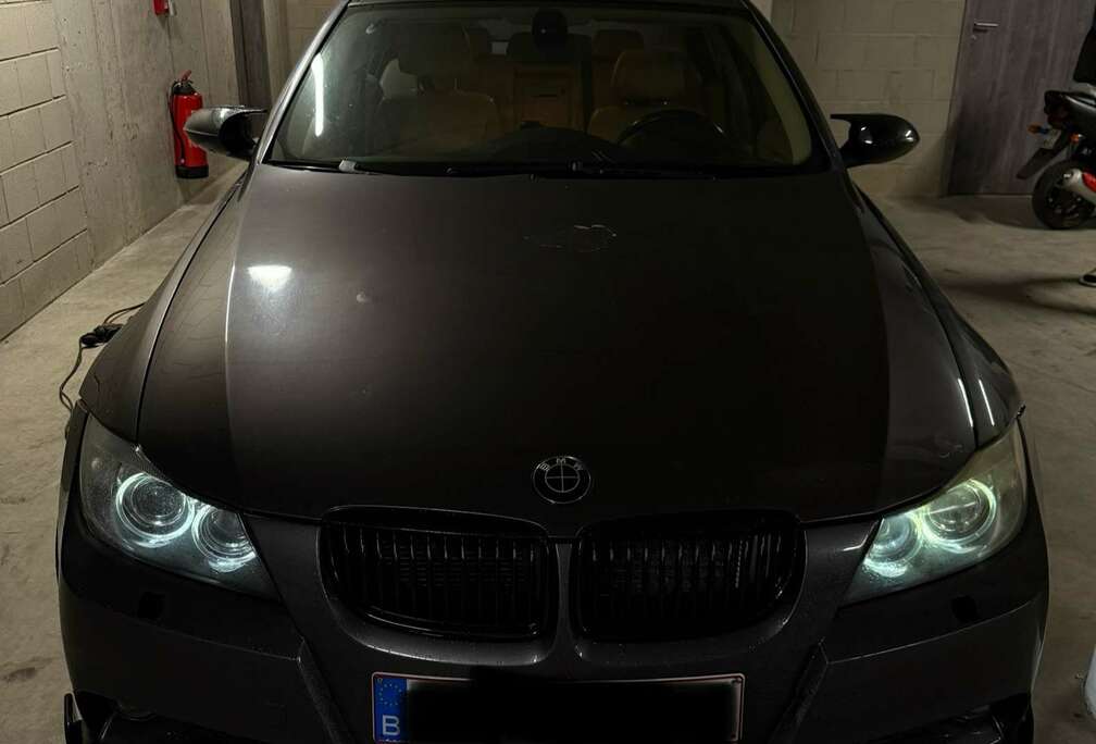 BMW 320i Aut.
