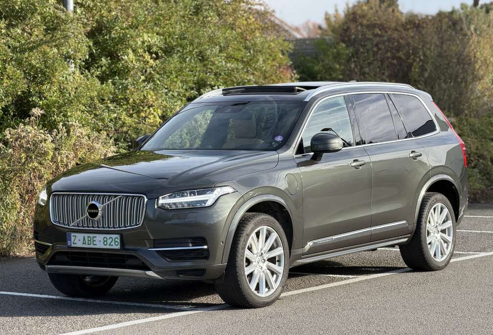 Volvo XC90 T8 AWD Twin Engine Geartronic Momentum