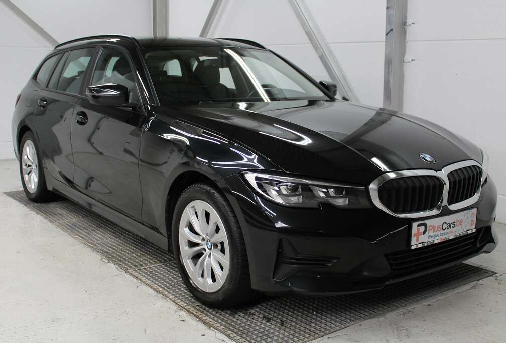 BMW Touring 318i  Navi  Led  PDC  Leder  Top Deal