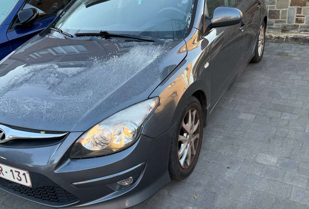 Hyundai i30 1.6 CRDi U2 Blue Comfort ISG 103gr.