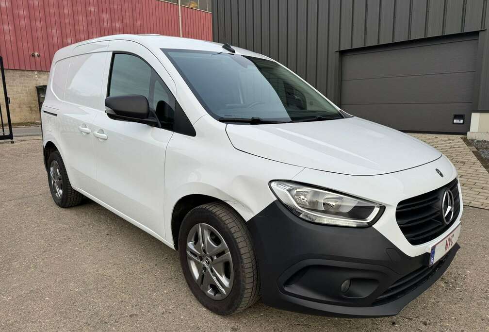 Mercedes-Benz 110 CDI 3 Places/Carplay/Caméra/Siège chauffant...