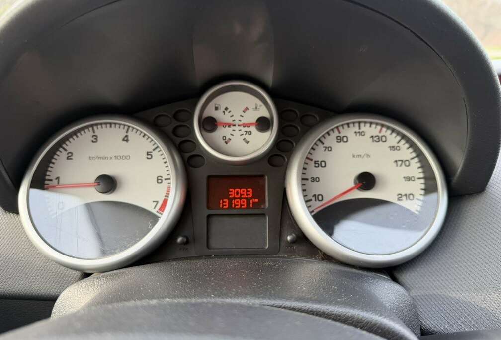 Peugeot 1.4i 16v Navteq