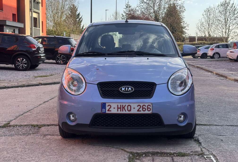 Kia 1.0i iGuess