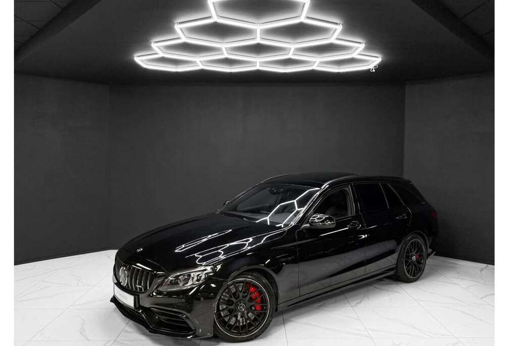 Mercedes-Benz S T AMG / PANO / VIRTUAL / LED / DISTR. +