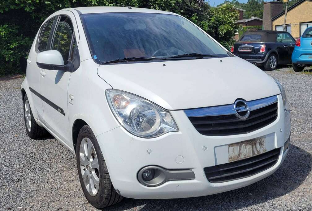Opel 1.2i wordt GEKEURD 92000KM AIRCO PDC 1STE EIG 2010