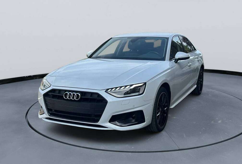 Audi A4 30 TDi Advanced S tronic 1er Propriétaire Garantie 12 mois
