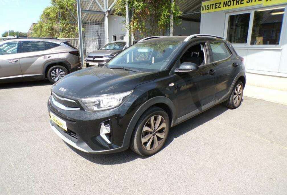 Kia 1.000cc  100cv noir 02/23 40172km Airco GPS Camera