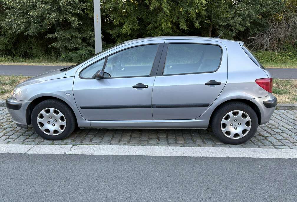 Peugeot TEL 0472.92.59.40  *blanco Gekeurd* Automaat*