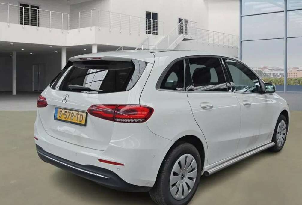 Mercedes-Benz B 200 d Business Line