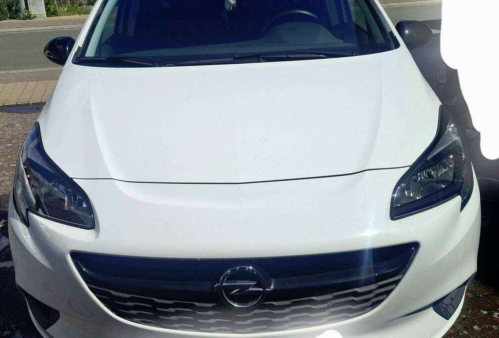 Opel Corsa 1.2i Black Edition (EU6.2)