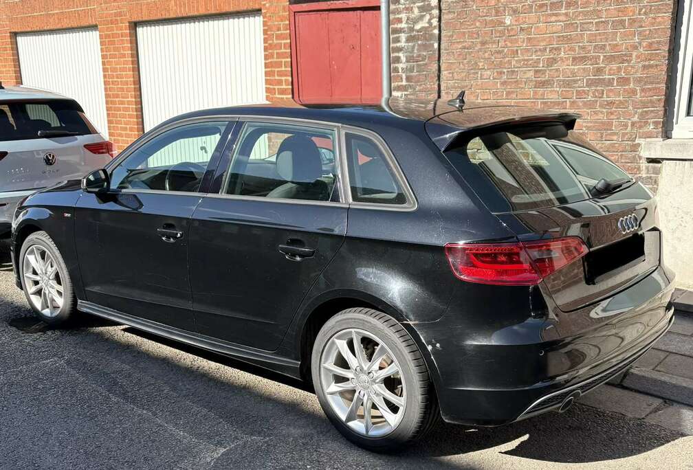 Audi Sportback 1.6 TDi Ambition S line
