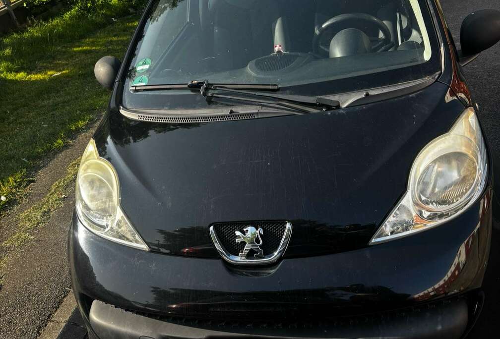 Peugeot 1.0i 12v Trendy