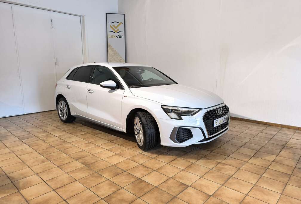 Audi 40 TFSIe PHEV S-line S-tronic Hybride