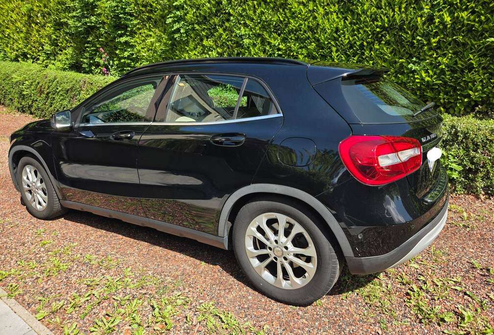 Mercedes-Benz GLA 180 d