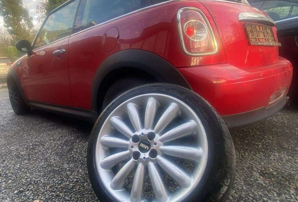 MINI Automatique Essence en super état à voir :-)