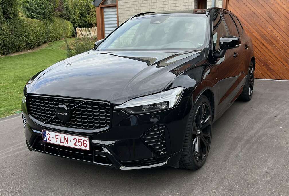 Volvo 2.0 B5 MHEV AWD Ultra Dark Full Full Options