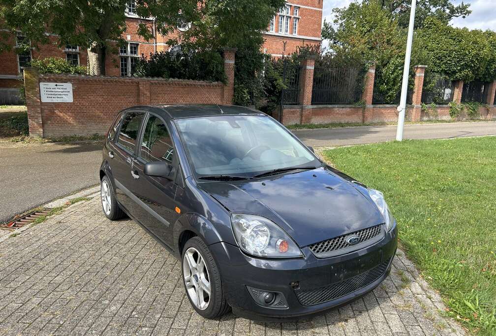 Ford 1.3i Trend