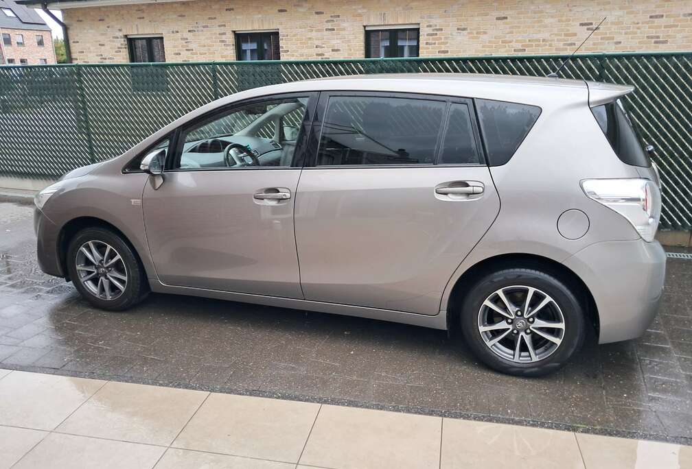 Toyota Verso 1.6 5-Sitzer