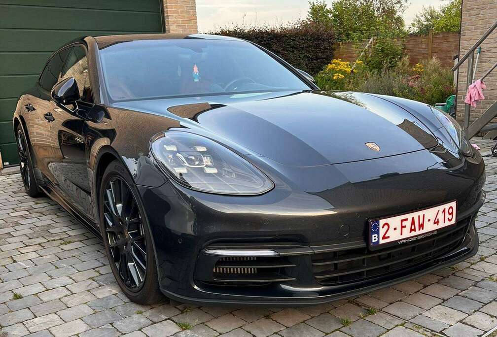 Porsche Panamera 4 E-Hybrid Sport Turismo