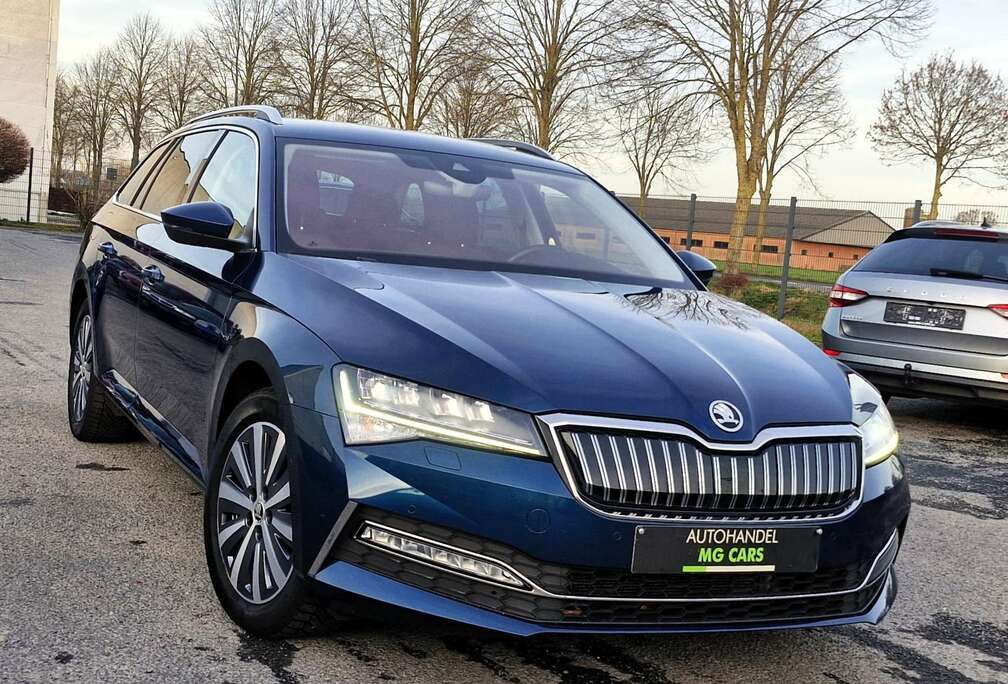 Skoda 1.4TSI PLUG IN HYBRIDE VIRTUAL COCKPIT PANORAMADAK