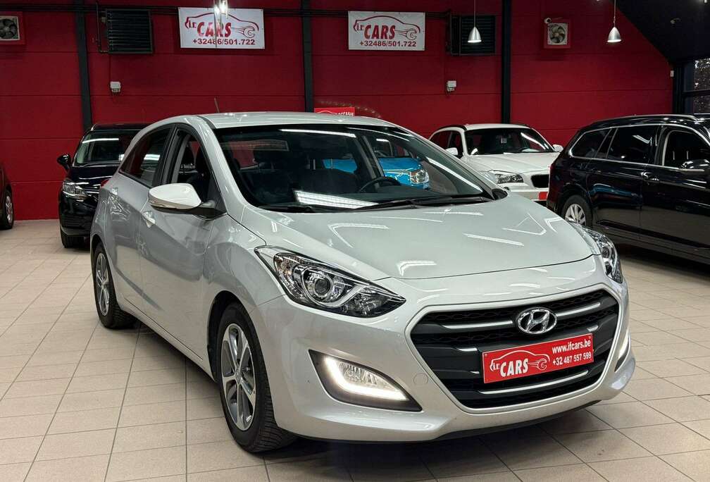 Hyundai i30 1.4i Pop ISG**NAVIGATIE**CAMERA**AIRCO**
