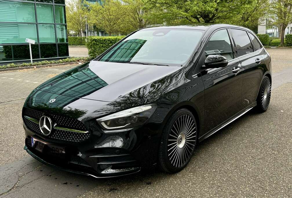 Mercedes-Benz AMG Premium + Toit Pano Full