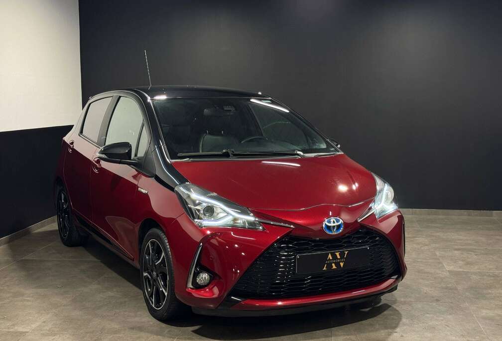 Toyota ** 1.5i ** HYBRIDE ** Dual ** Lounge ** Garantie 12 mois **