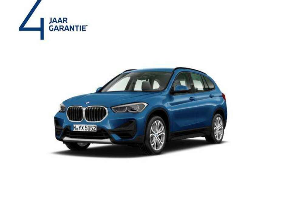 BMW sDrive18i Model Advantage