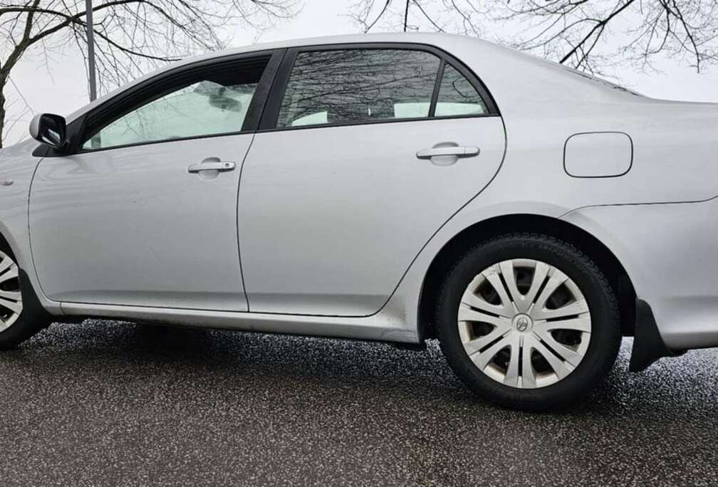 Toyota Corolla Année 2008 Couleur Argentée